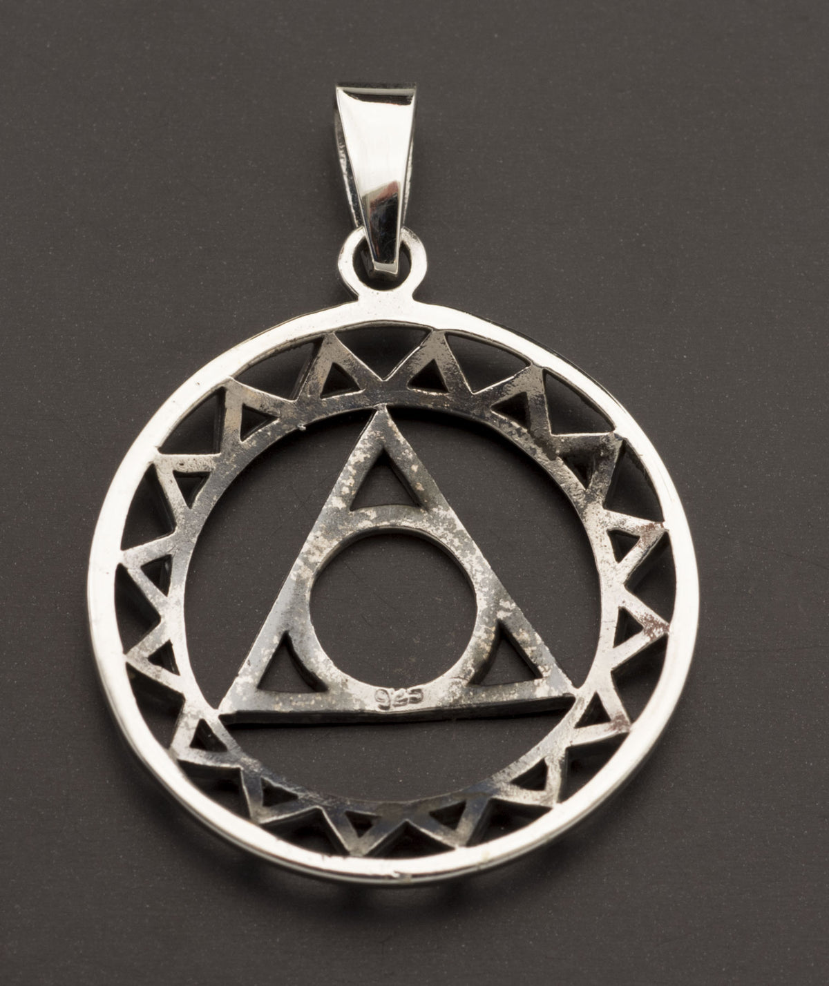 Pendentif de Loge en Argent 925 – Symbole Maçonnique Delta Lumineux