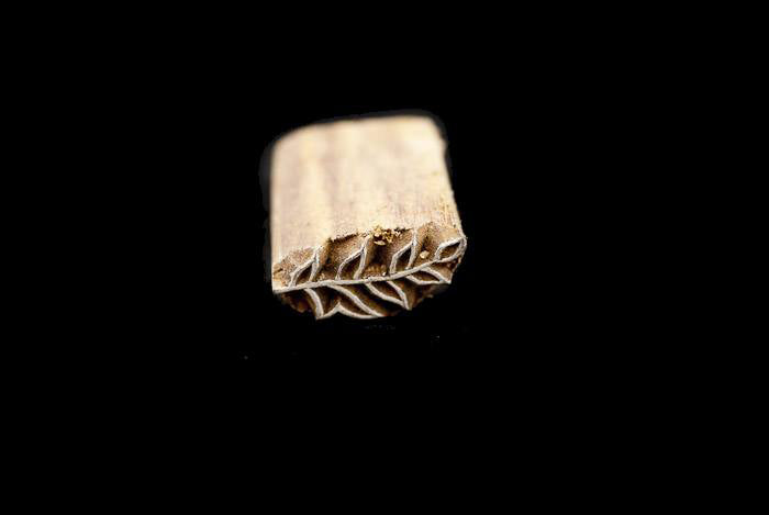 Tampon Encreur En Bois Sculpté – Motif Fleur Mandala