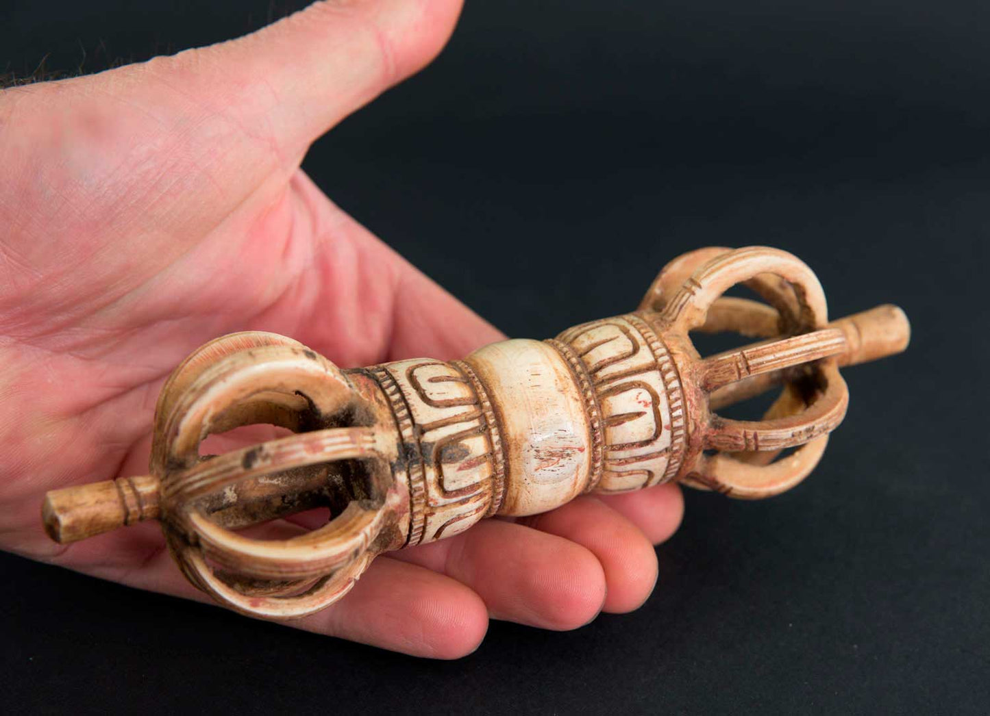 Vajra Tibétain En Os De Yak Sculpté – Dorje Rituel Tantrique Bouddhiste Du Népal