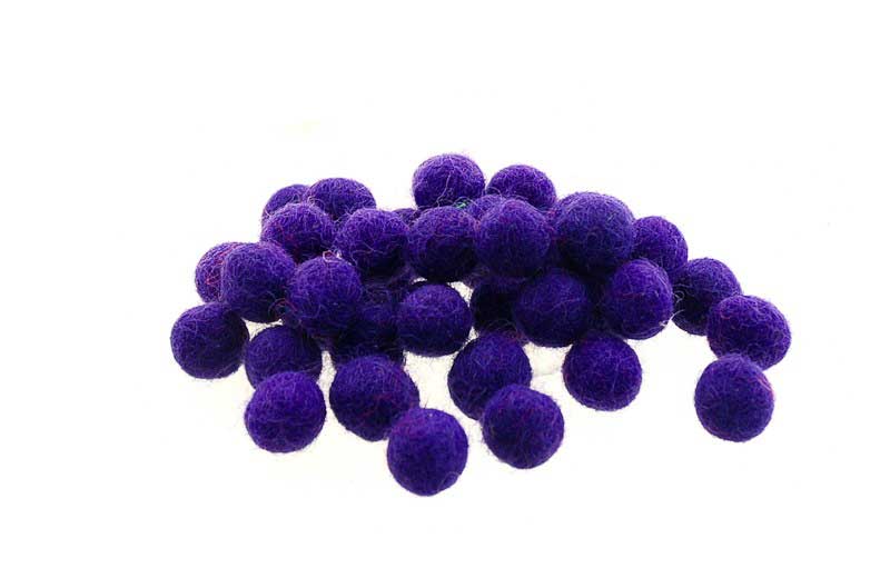 Perles en Feutrine de Laine Violette 10 mm – Lot de 50 – Artisanat du Népal
