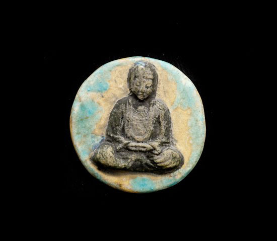 Pendentif Bouddha en Position Lotus en Céramique