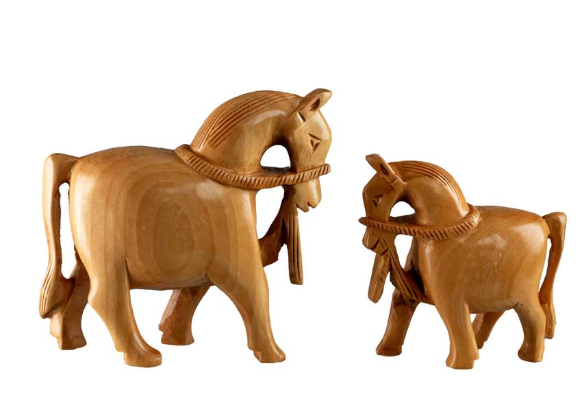 Figurines Chevaux Gigognes en Bois – Lot de 4 – Artisanat Indien