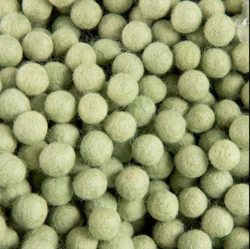 Perles En Feutrine De Laine Vert Pastel Du Népal 1 À 1,5 Cm – Lot De 50 Boules Artisanales
