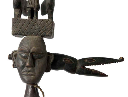 Dhodro Banam Vièle Anthropomorphe Sarangi du Népal