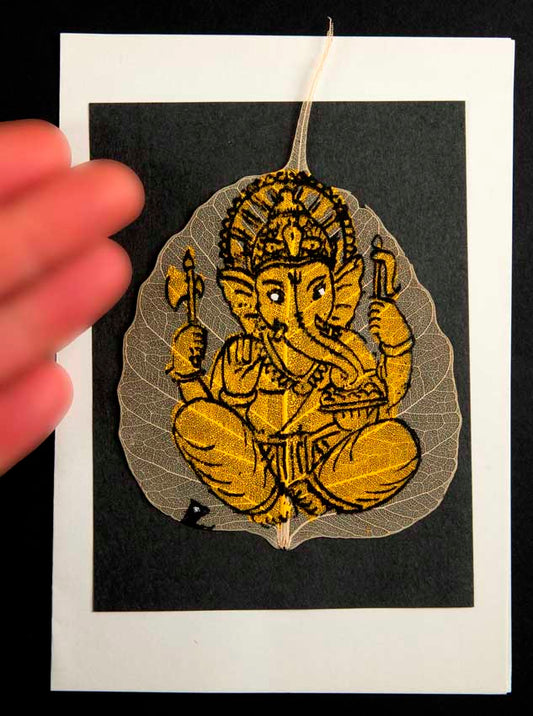 Carte Artisanale Ganesh – Peinture sur Feuille de Pipal