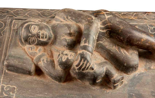 Poids Chinois en Pierre Sculptée – Maternité, Art Traditionnel Ming Qing