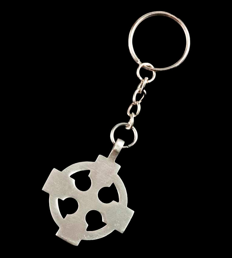 Porte-Clé Croix Celtique en Métal – Symbole d'Unité et de Tradition