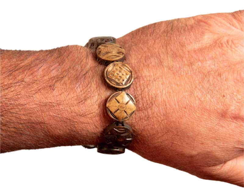 Mala bracelet bouddhiste symbole Astamangala – bijou spirituel traditionnel du Népal en os de bovidé