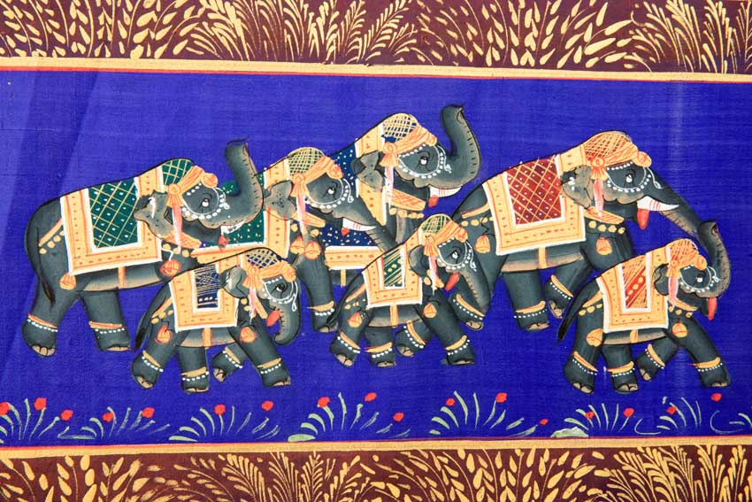 Peinture Moghole Éléphant Royal et Parade 39 cm – Artisanat Indien Fait Main