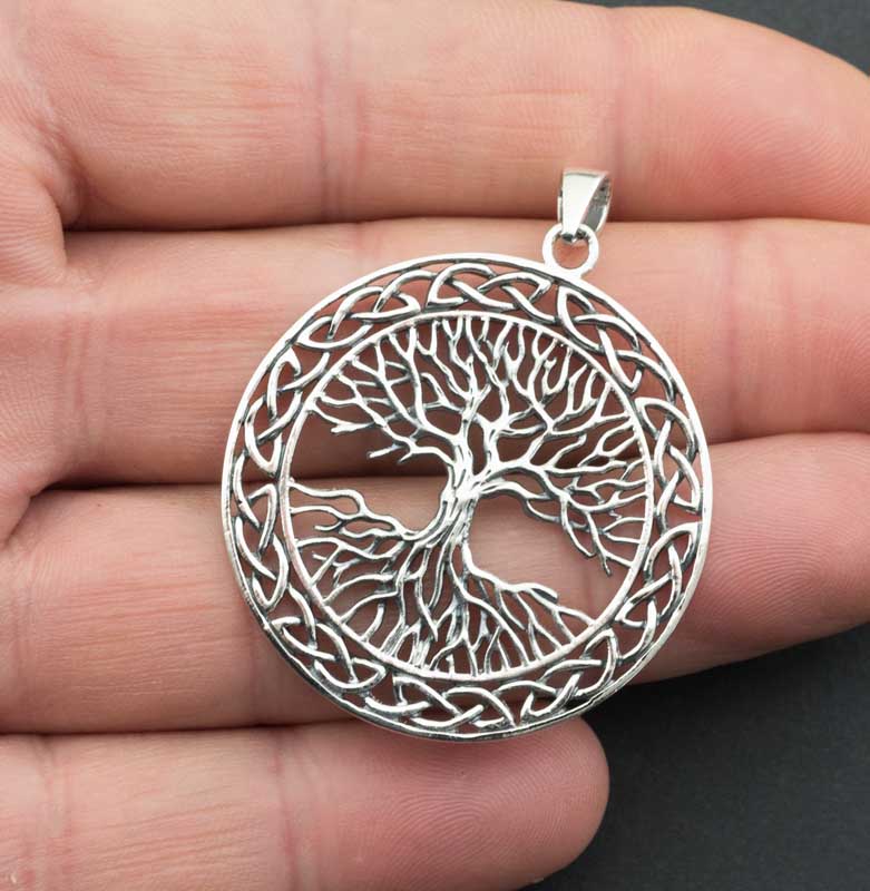 Pendentif Yggdrasil en argent 925 – Arbre de Vie nordique et symbole d'harmonie