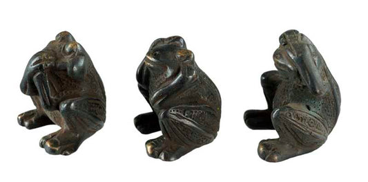 3 Grenouilles de la Sagesse en Laiton Patiné – Artisanat Indien