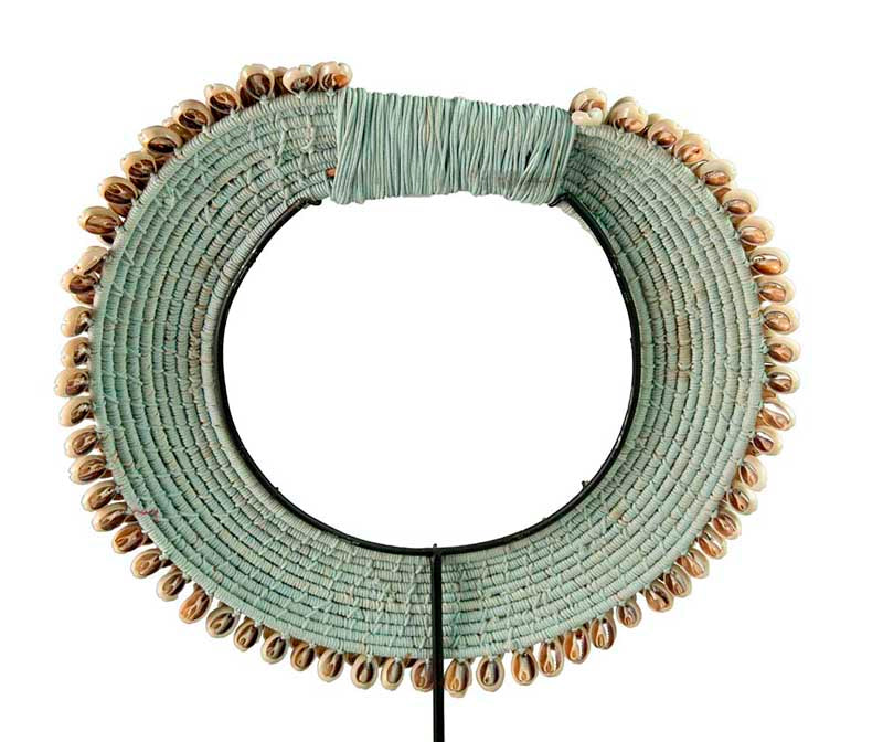 Collier Cérémonial Papou – Parure Ethnique En Cauris De Papouasie-Nouvelle-Guinée