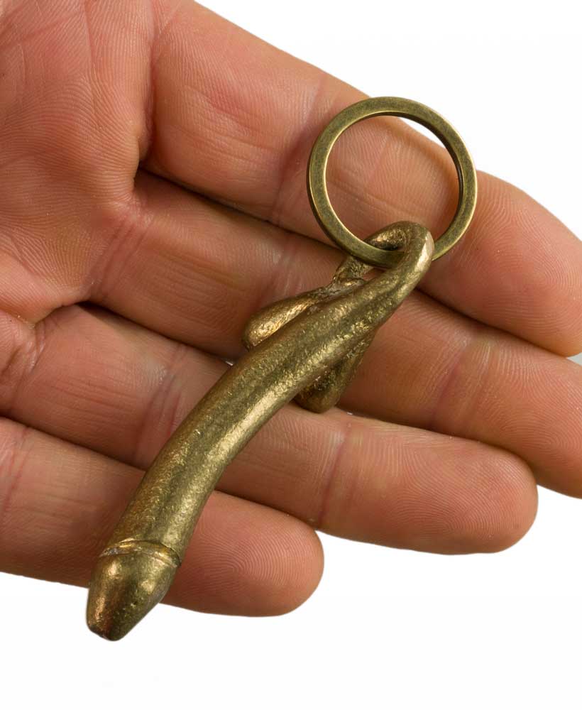 Porte-Clé Zizi En Laiton – Création Artisanale Du Cameroun
