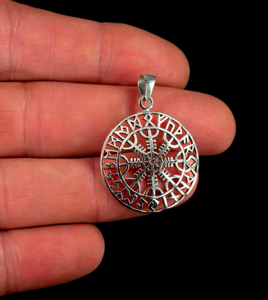 Pendentif Viking Aegishjalmur – Heaume de Awe en Argent