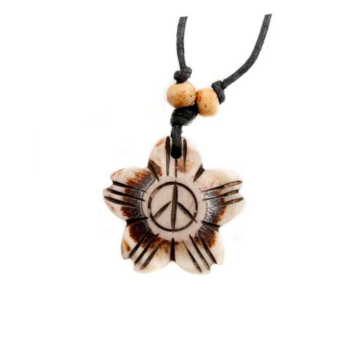Collier Tibétain Ou Népalais Avec Pendentif Corne De Yak Peace And Love