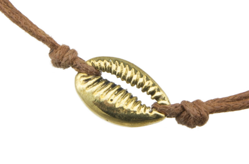 Bracelet Cauri doré ajustable – Bijou ethnique porte-bonheur unisexe