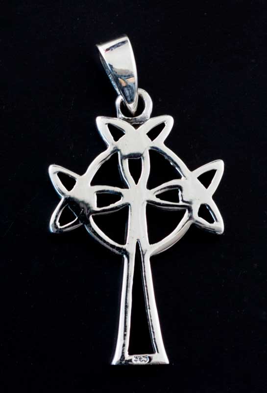 Pendentif croix celtique irlandaise Saint-Patrick en argent 925 – Symbole d’amour et de tradition celte