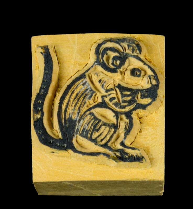 Tampon Encreur En Bois Sculpté – Motif Souris / Rat