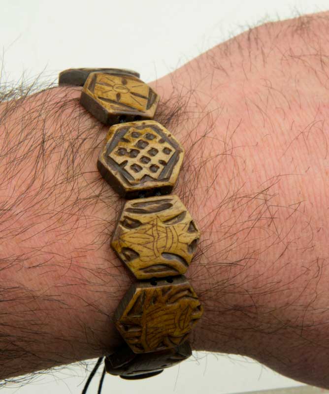 Bracelet Tibétain Astamangala en Os de Yak – Symboles Auspicieux Bouddhistes