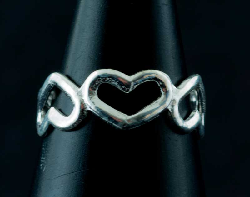 Bague de pied Ronde des Cœurs en argent 925 – Bijou d’orteil ethnique