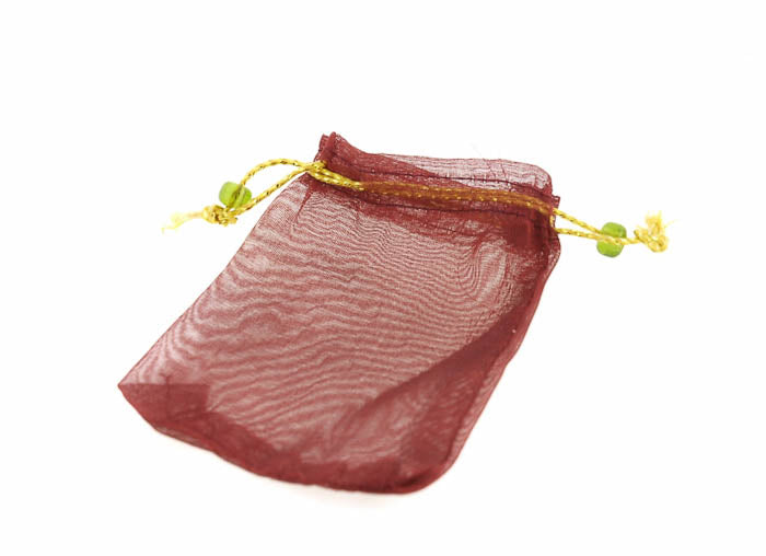 Pochette à mala en organza rouge et doré – écrin tibétain translucide pour objets spirituels