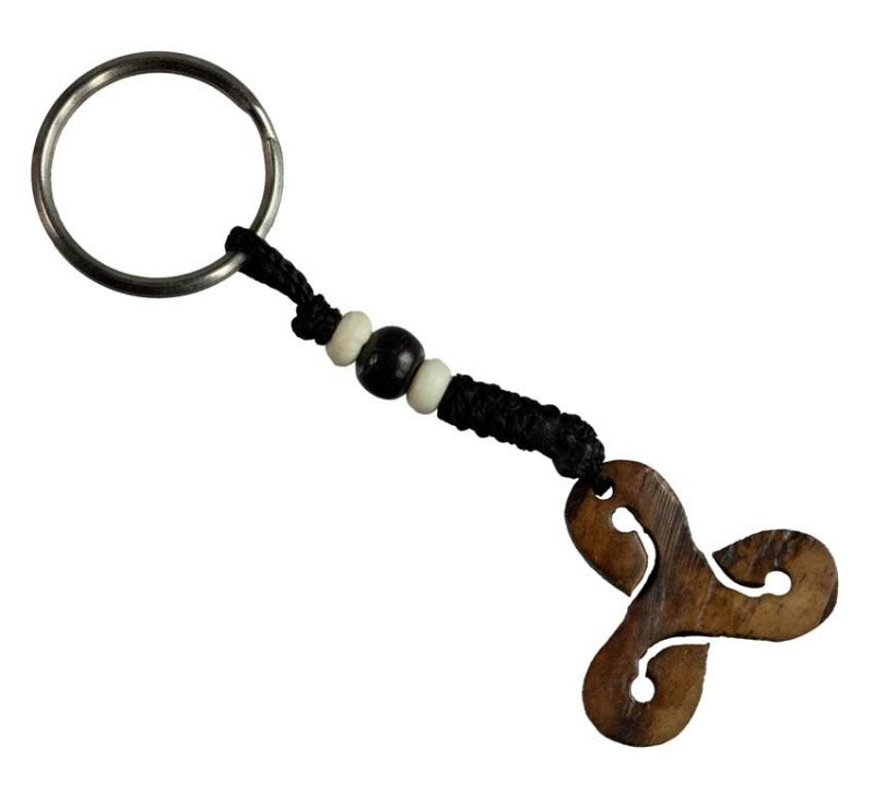 Porte-Clés Artisanal Triskell en Os de Bovin – Artisanat du Népal