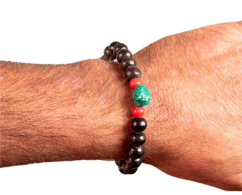 Bracelet mala du Népal bois, turquoise et corail – Harmonie et tradition
