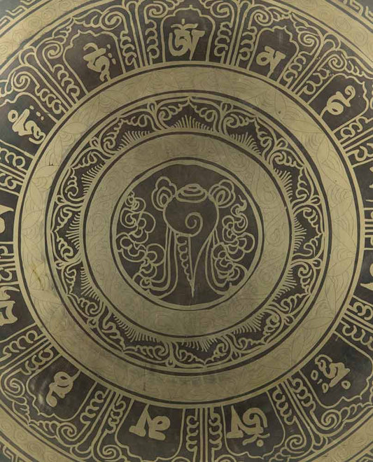 Gong Tibétain Bouddhiste Conque Gravée avec Mailloche