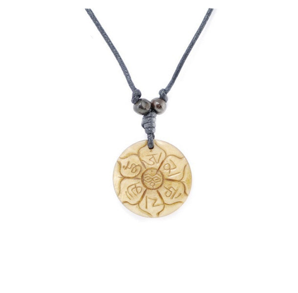 Collier Pendentif Tibétain OM AUM MANI PADME A39 en Os de Yak