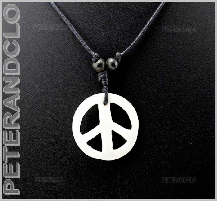 Collier Pendentif Peace And Love Tibétain En Os De Yak