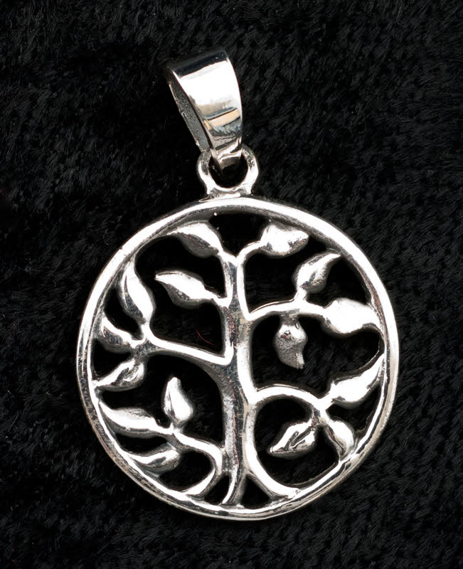 Pendentif Arbre de Vie Yggdrasil en argent 925 – Bijou nordique symbole de sagesse et d’équilibre