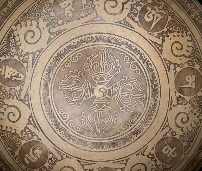 Gong Tibétain Bouddhiste Double Vajra Gravé du Népal