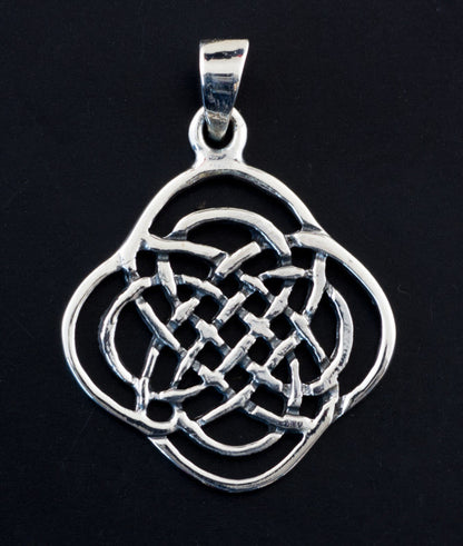 Pendentif nœud de Dara infini en argent 925 – Symbole celtique de force et de sagesse