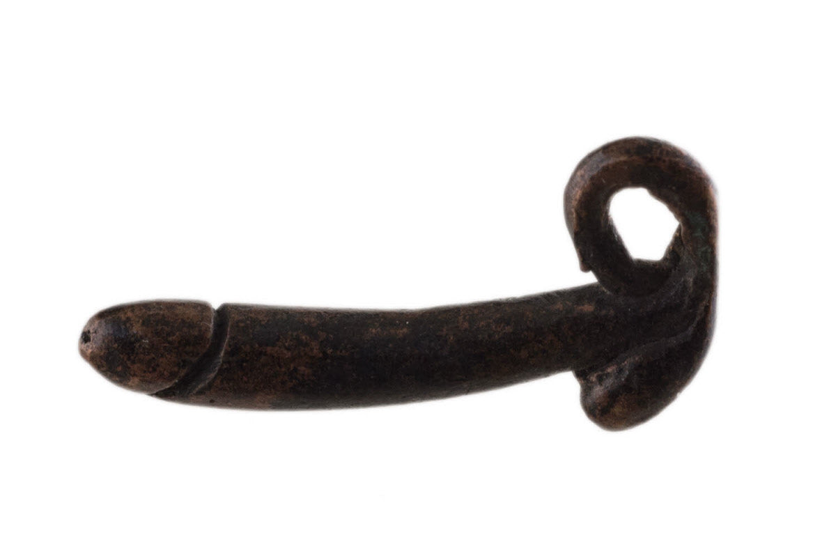 Porte-Clé Zizi En Laiton – Création Artisanale Du Cameroun