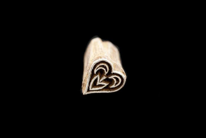 Tampon Encreur En Bois Sculpté – Motif Fleur Mandala