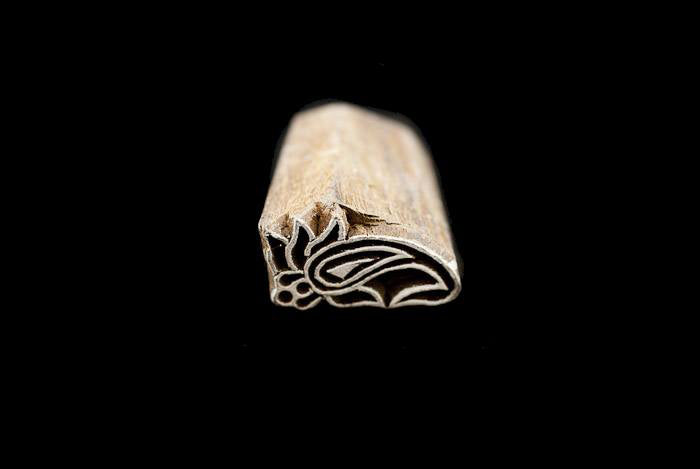 Tampon Encreur En Bois Sculpté – Motif Fleur Mandala