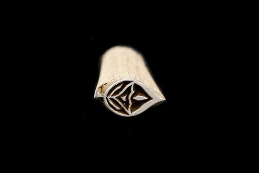 Tampon Encreur En Bois Sculpté – Motif Fleur Mandala