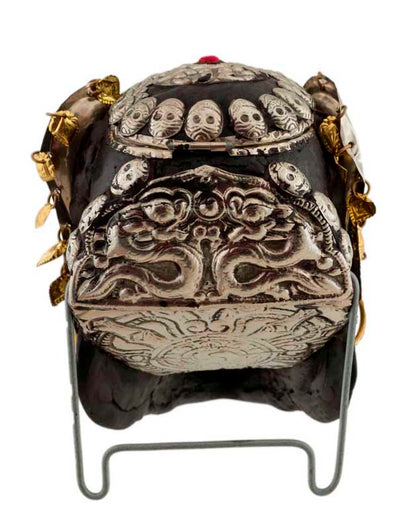 Crâne de Singe Kapala Bouddhiste en Résine et Métal – Objet Rituel Tibétain