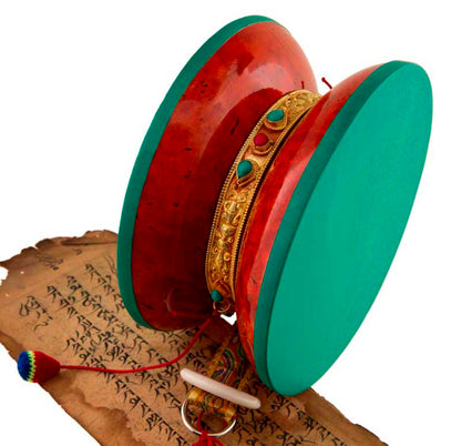 Grand Damaru Tibétain – Tambourin Rituel du Chöd en Bois de Ronce du Bhoutan avec Étui