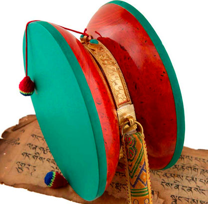 Grand Damaru Tibétain – Tambourin Rituel du Chöd en Bois de Ronce du Bhoutan avec Étui