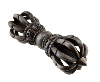 Ancien Dorje Vajra Tibétain À 9 Branches En Fer Avec Tête De Mort – Objet Rituel Bouddhiste Tantrique