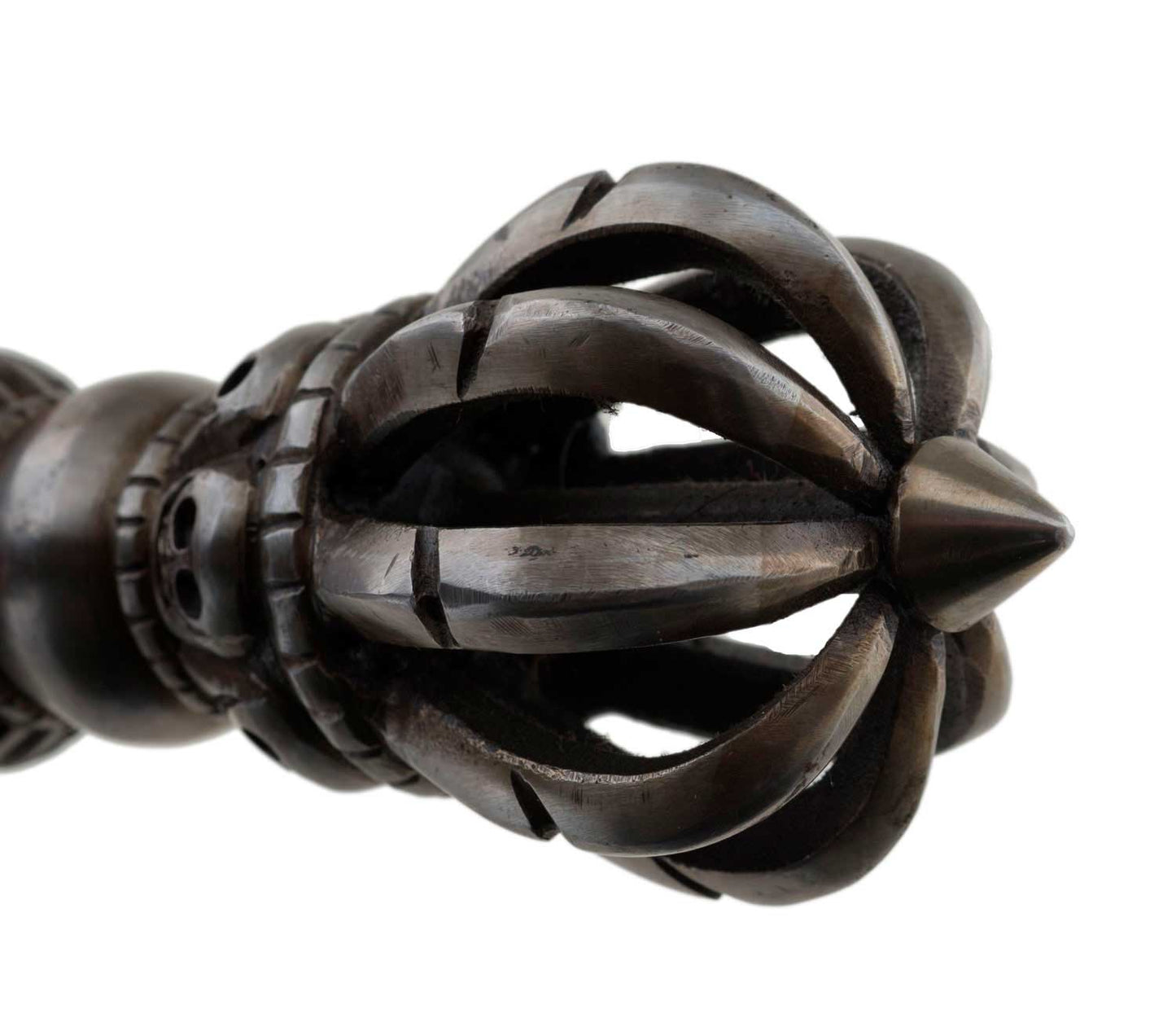 Ancien Dorje Vajra Tibétain À 9 Branches En Fer Avec Tête De Mort – Objet Rituel Bouddhiste Tantrique