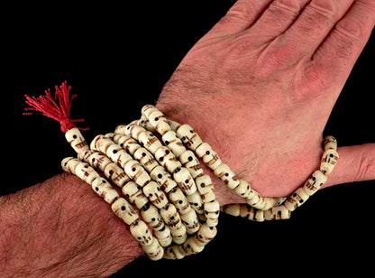 Collier Têtes de Mort en Os de Bovin – Mala Bouddhiste Artisanal 108 Perles