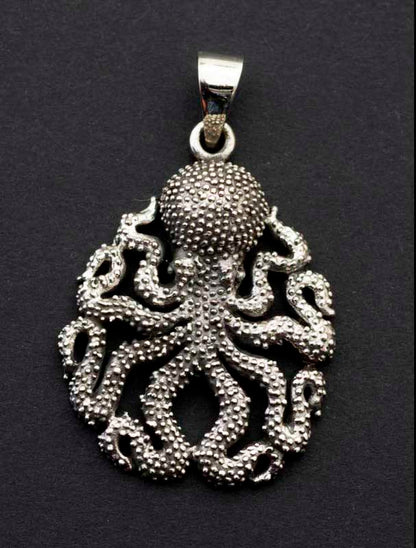 Pendentif pieuvre Viking en argent massif 925 – bijou nordique symbolique