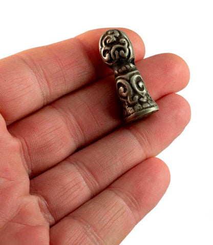Sceau tibétain Lotus en bronze – Symbole de pureté et d'éveil spirituel