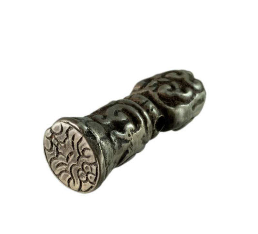 Sceau tibétain Vase aux Inépuisables Trésors en bronze – Symbole d'abondance et de prospérité