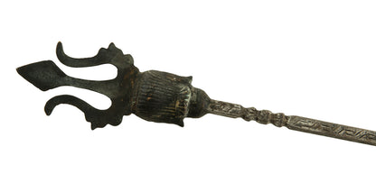 Ancien Khatvanga Tibétain à Tête de Mort – Trident de Rituel Bouddhiste en Métal