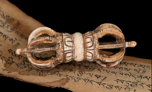 Vajra Dorje Tibétain En Os De Yak Sculpté – Rituel Tantrique Bouddhiste 14 cm