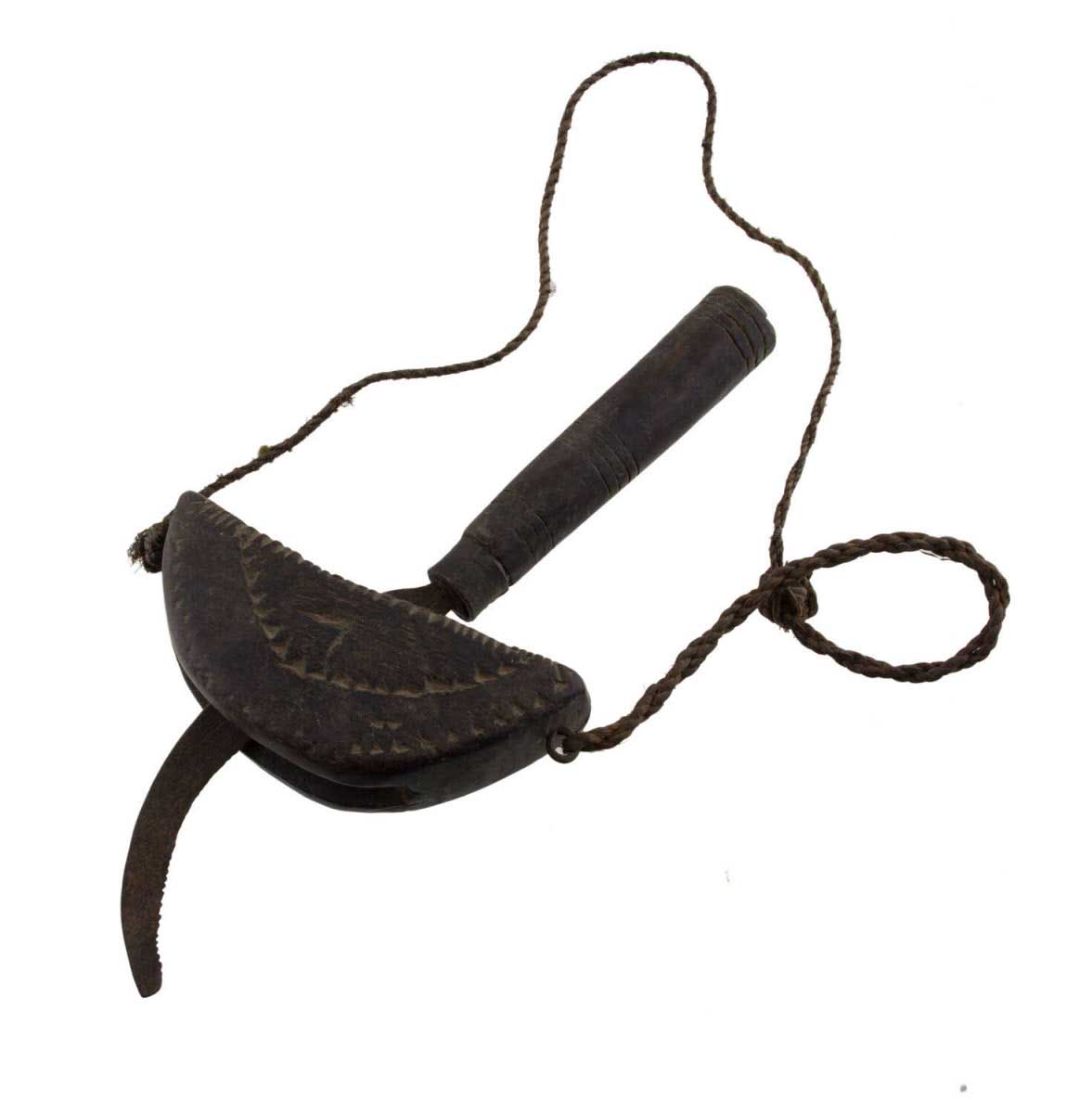 Faucille Serpe Népalaise Ancienne avec Étui en Bois – Outil Agricole de l’Himalaya