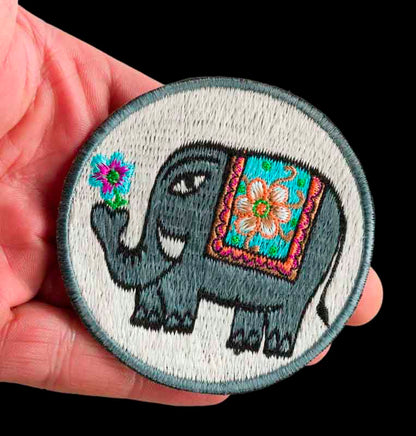 Écusson Brodé Patch Bouddhiste Aum Om Rasta – Fabrication Artisanale du Népal (Copie)
